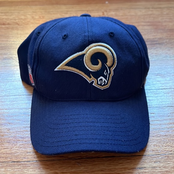 Vintage St. Louis Rams Hat / 2000s / NFL - Picture 2 of 7